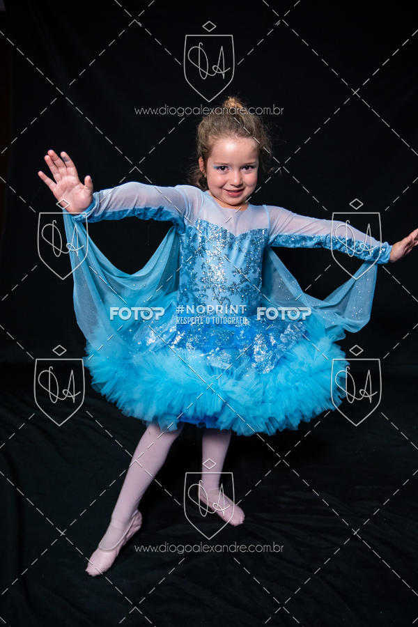 Buy your photos of the eventBelieve New York 2018 on Fotop