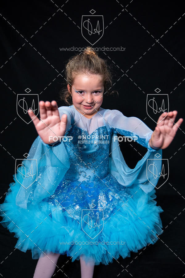 Buy your photos of the eventBelieve New York 2018 on Fotop