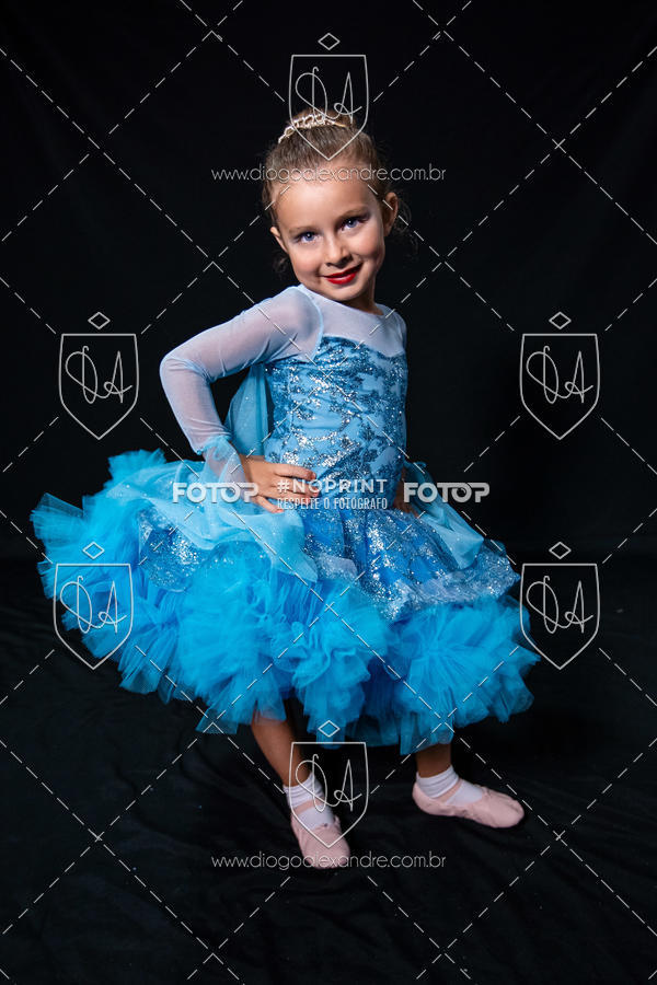 Buy your photos of the eventBelieve New York 2018 on Fotop