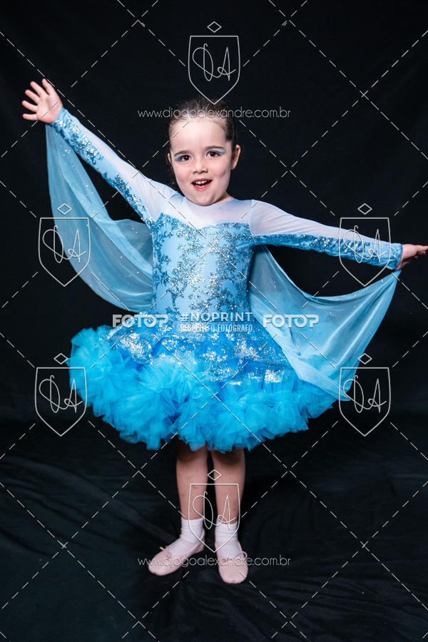 Buy your photos of the eventBelieve New York 2018 on Fotop