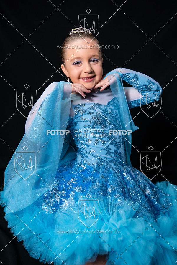 Buy your photos of the eventBelieve New York 2018 on Fotop