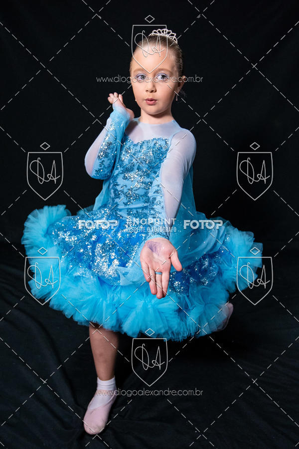 Buy your photos of the eventBelieve New York 2018 on Fotop