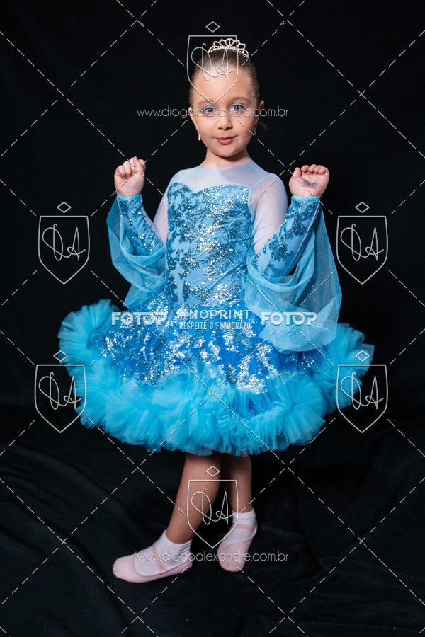 Buy your photos of the eventBelieve New York 2018 on Fotop