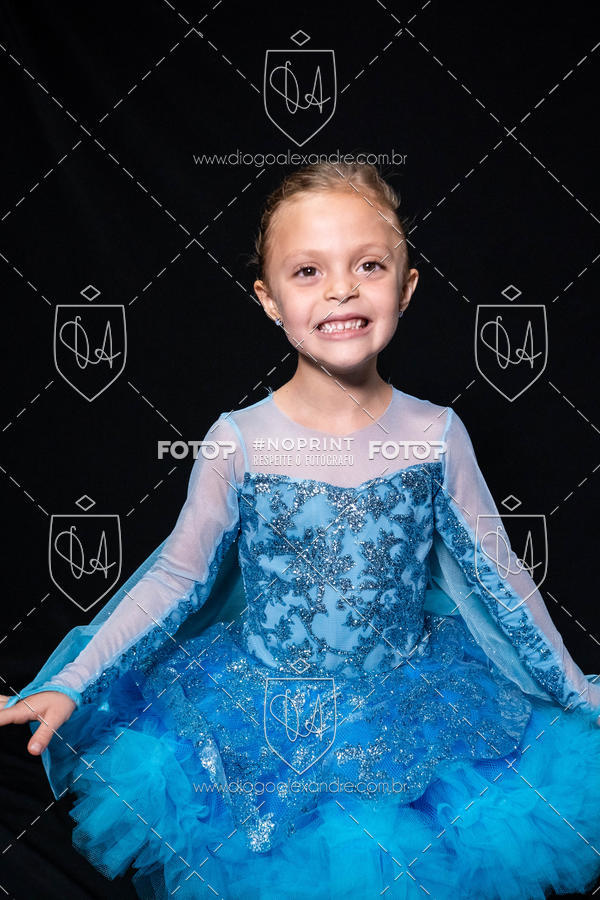 Buy your photos of the eventBelieve New York 2018 on Fotop