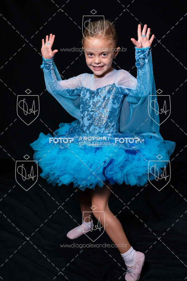 Buy your photos of the eventBelieve New York 2018 on Fotop