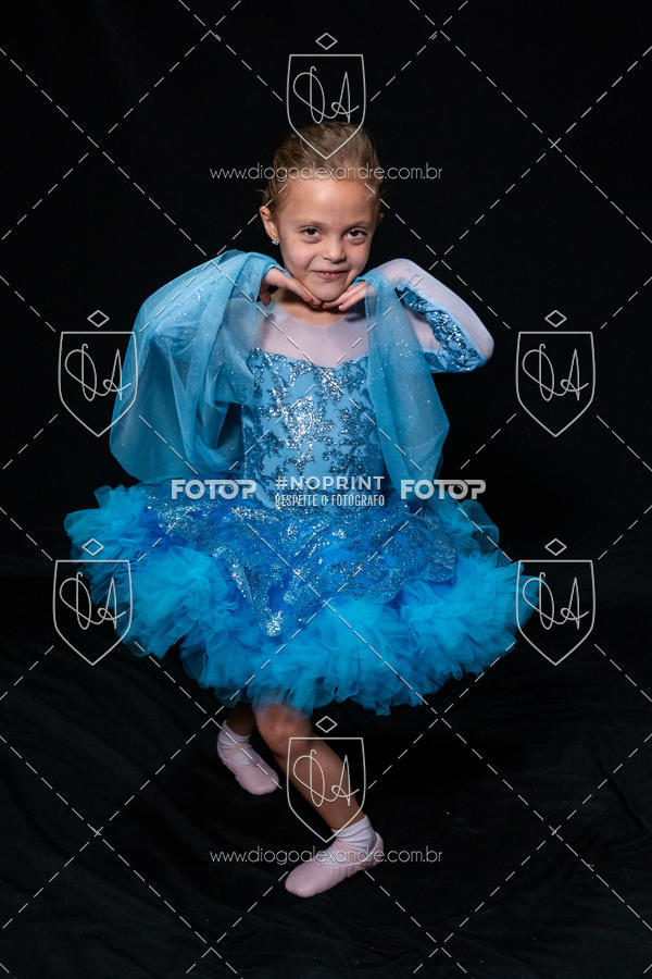 Buy your photos of the eventBelieve New York 2018 on Fotop