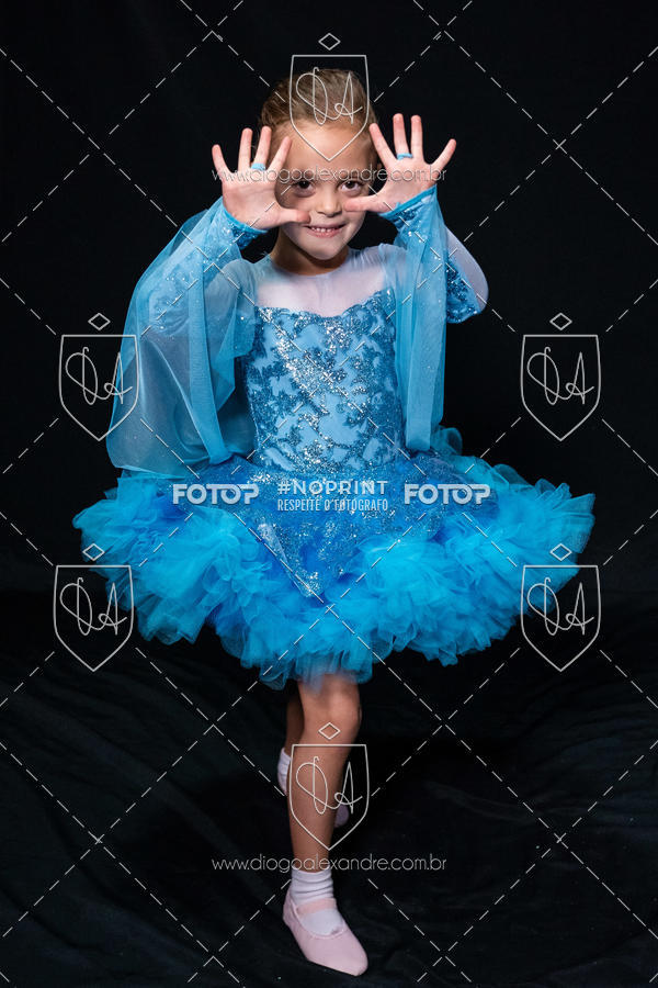 Buy your photos of the eventBelieve New York 2018 on Fotop