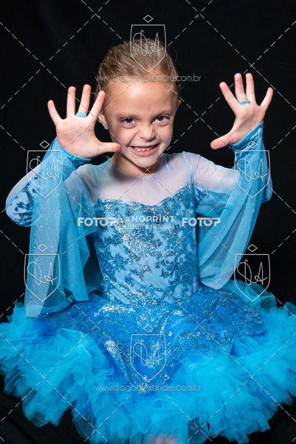 Buy your photos of the eventBelieve New York 2018 on Fotop