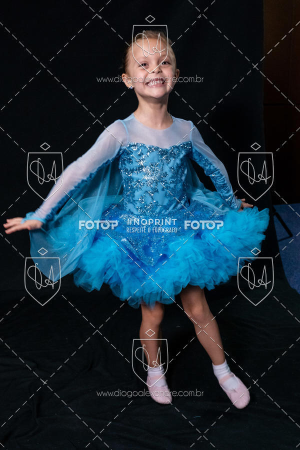 Buy your photos of the eventBelieve New York 2018 on Fotop