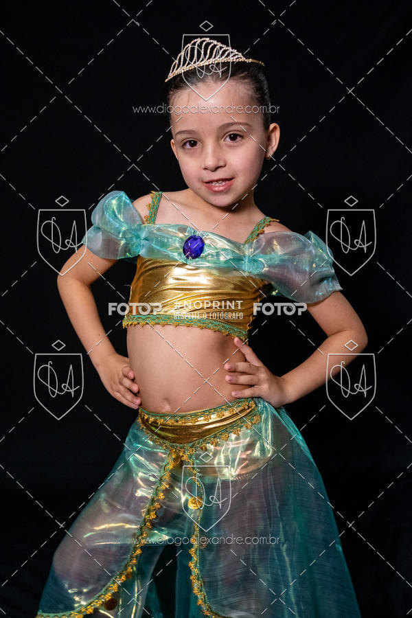 Buy your photos of the eventBelieve New York 2018 on Fotop