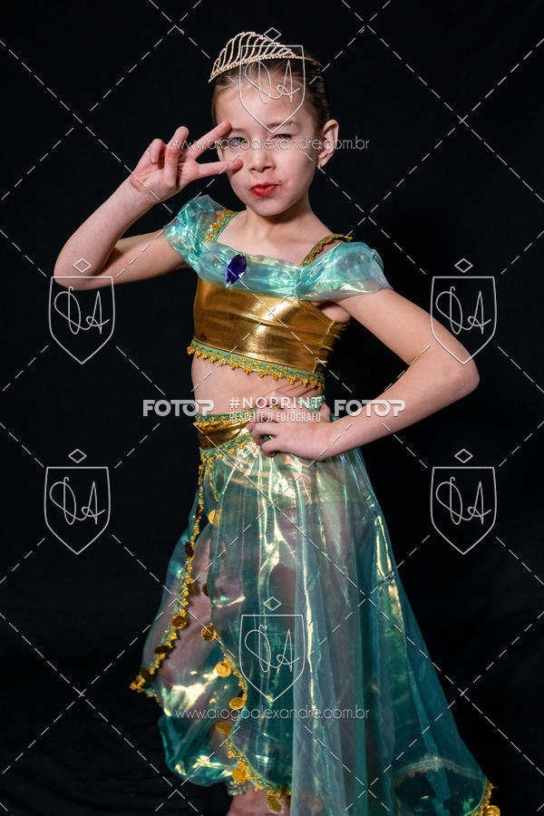 Buy your photos of the eventBelieve New York 2018 on Fotop