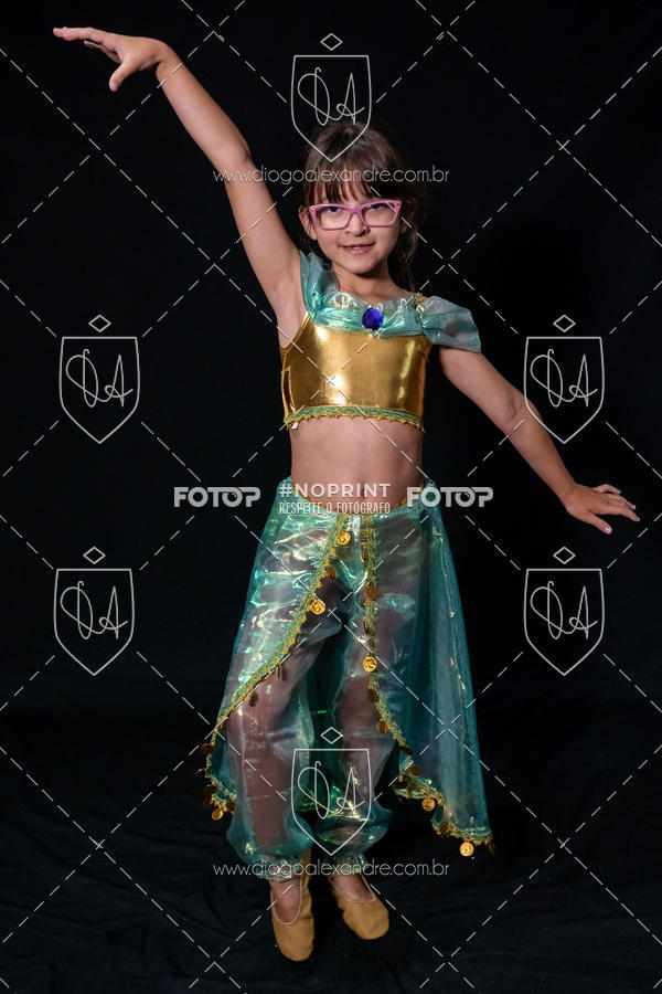 Buy your photos of the eventBelieve New York 2018 on Fotop