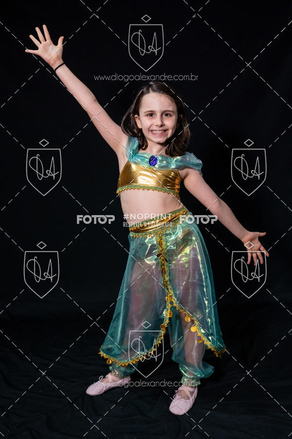 Buy your photos of the eventBelieve New York 2018 on Fotop