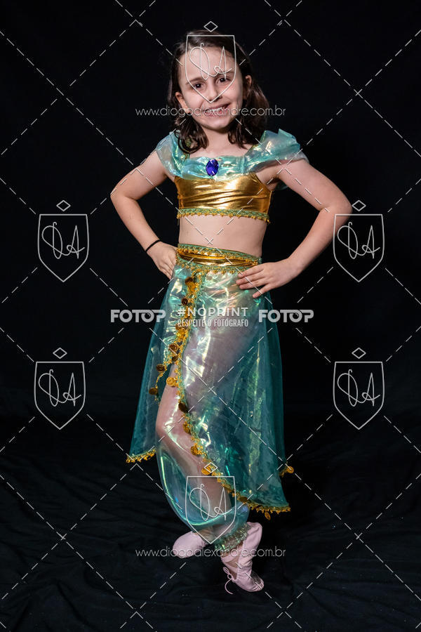 Buy your photos of the eventBelieve New York 2018 on Fotop