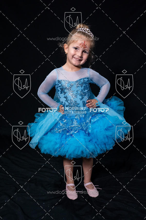 Buy your photos of the eventBelieve New York 2018 on Fotop