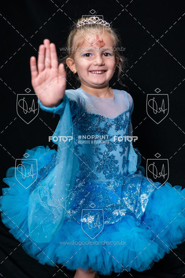 Buy your photos of the eventBelieve New York 2018 on Fotop