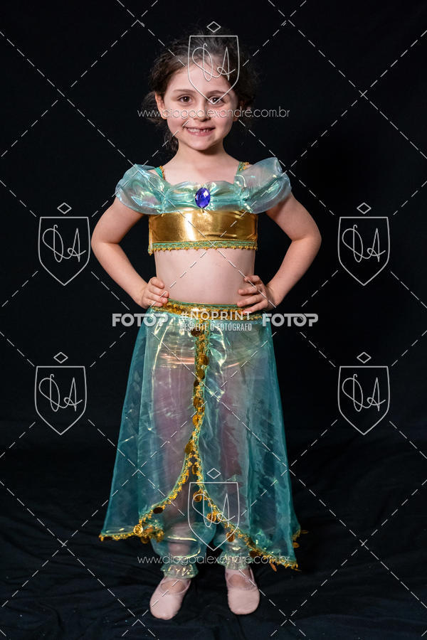 Buy your photos of the eventBelieve New York 2018 on Fotop