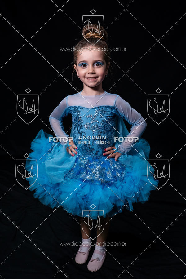 Buy your photos of the eventBelieve New York 2018 on Fotop