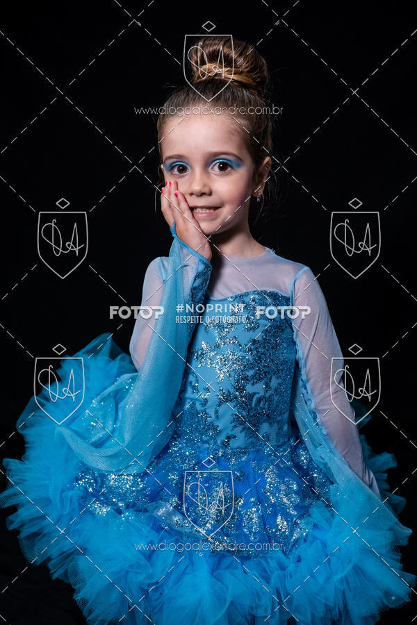 Buy your photos of the eventBelieve New York 2018 on Fotop