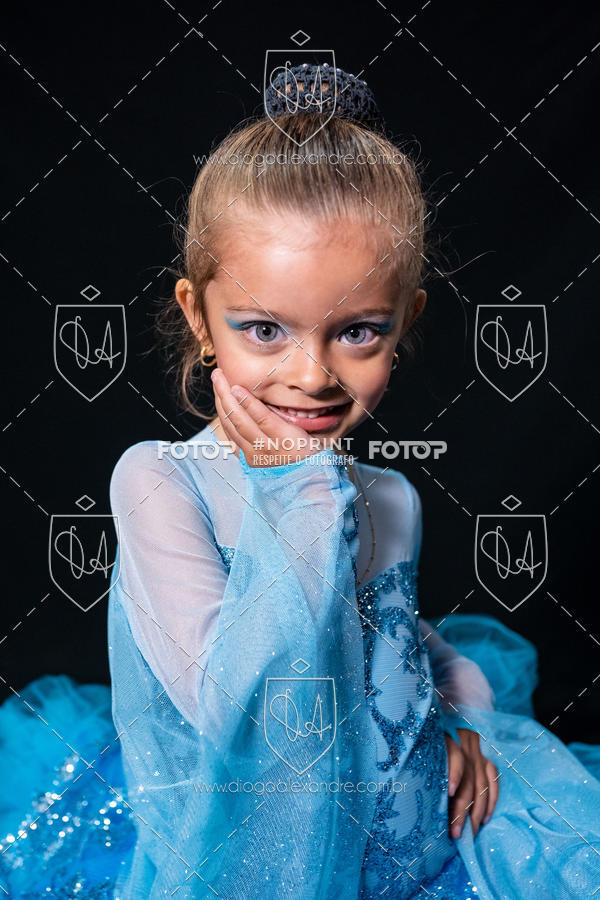 Buy your photos of the eventBelieve New York 2018 on Fotop