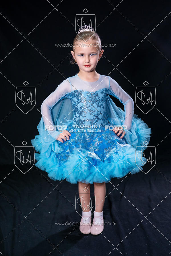 Buy your photos of the eventBelieve New York 2018 on Fotop