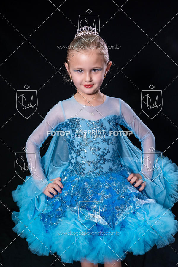 Buy your photos of the eventBelieve New York 2018 on Fotop