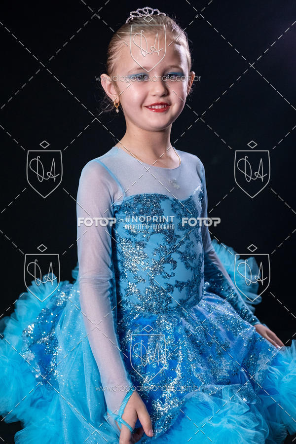 Buy your photos of the eventBelieve New York 2018 on Fotop