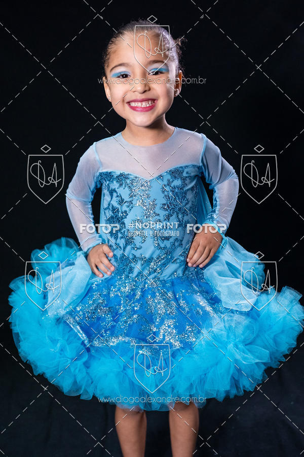 Buy your photos of the eventBelieve New York 2018 on Fotop