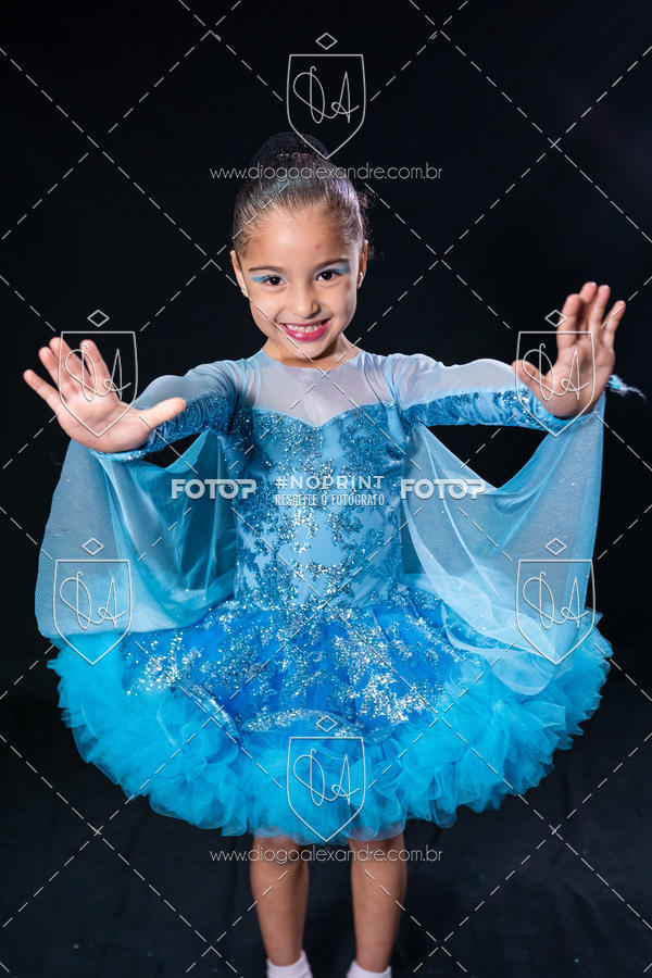 Buy your photos of the eventBelieve New York 2018 on Fotop