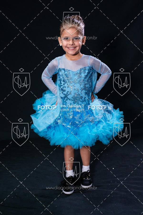 Buy your photos of the eventBelieve New York 2018 on Fotop