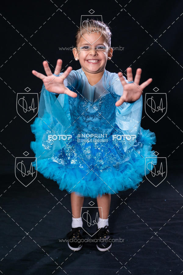 Buy your photos of the eventBelieve New York 2018 on Fotop