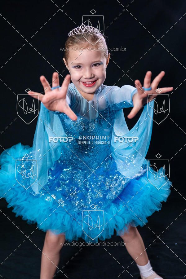 Buy your photos of the eventBelieve New York 2018 on Fotop