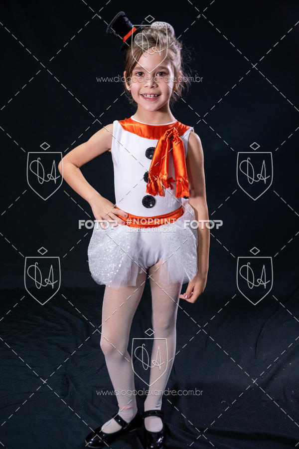 Buy your photos of the eventBelieve New York 2018 on Fotop