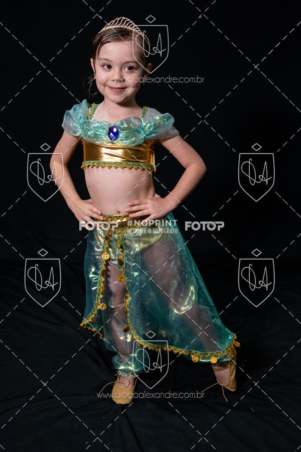 Buy your photos of the eventBelieve New York 2018 on Fotop