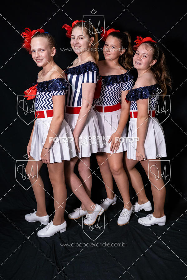 Buy your photos of the eventBelieve New York 2018 on Fotop