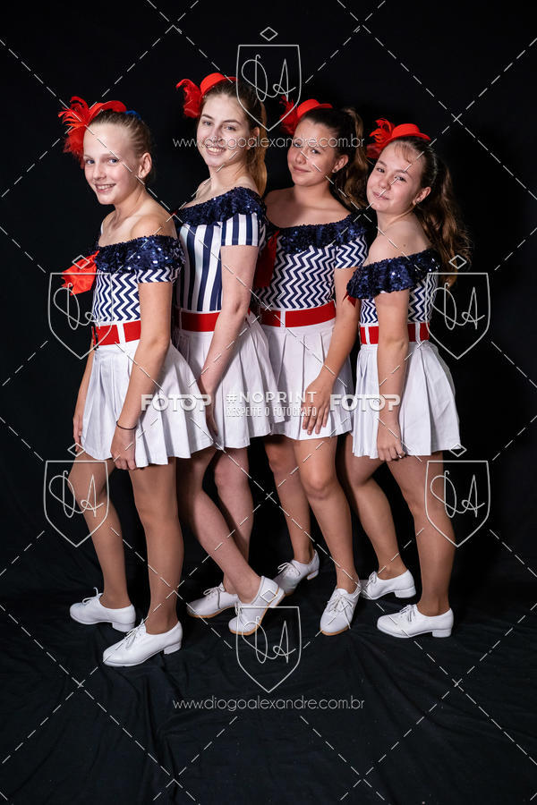 Buy your photos of the eventBelieve New York 2018 on Fotop