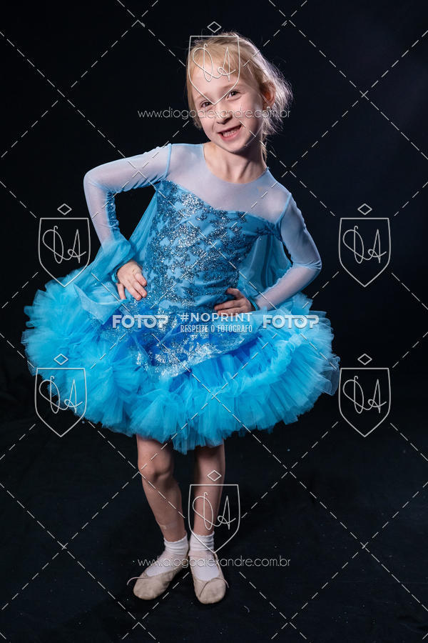 Buy your photos of the eventBelieve New York 2018 on Fotop