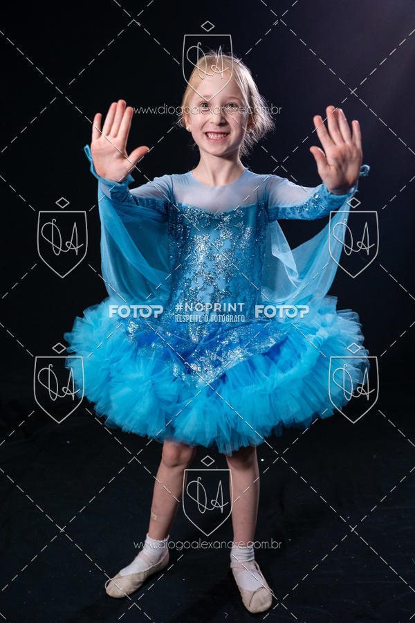 Buy your photos of the eventBelieve New York 2018 on Fotop