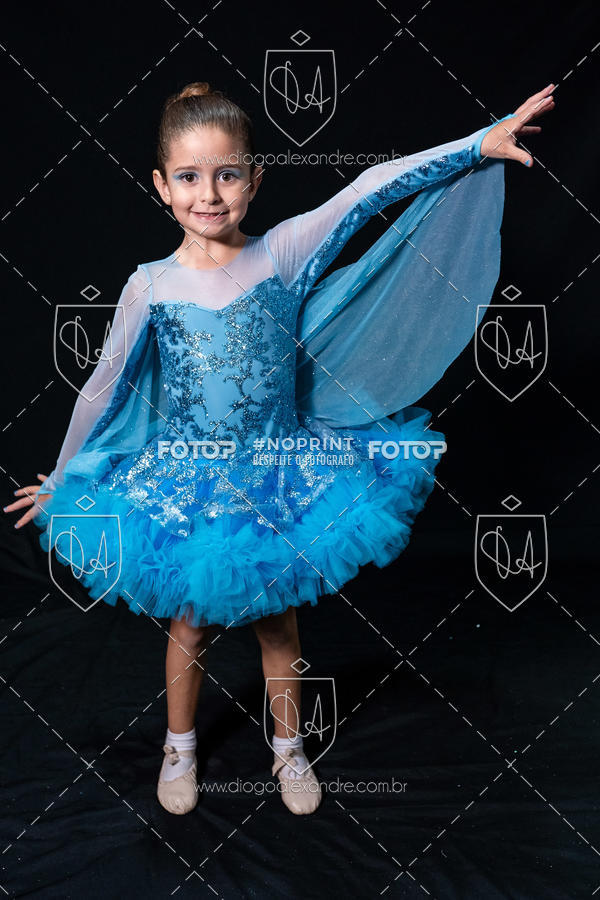 Buy your photos of the eventBelieve New York 2018 on Fotop