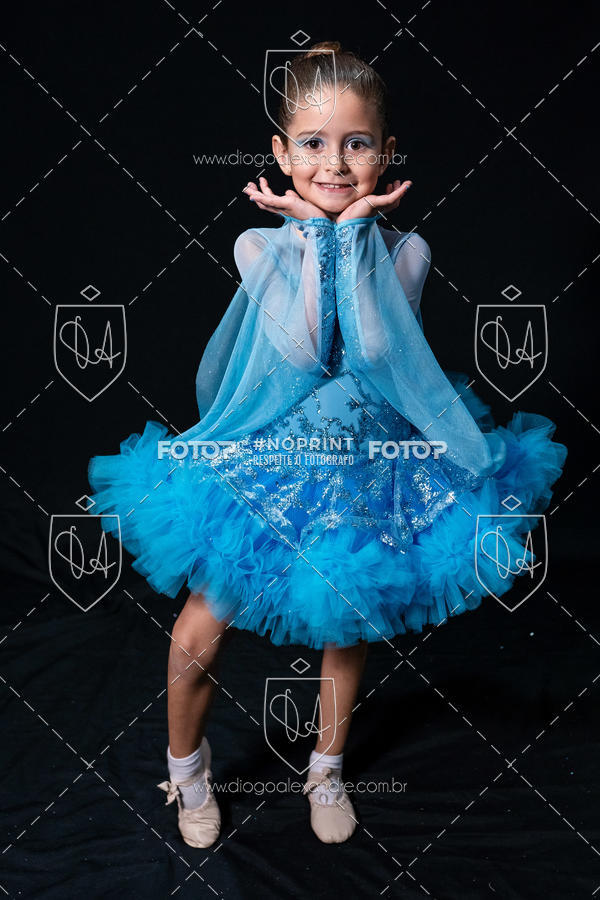 Buy your photos of the eventBelieve New York 2018 on Fotop