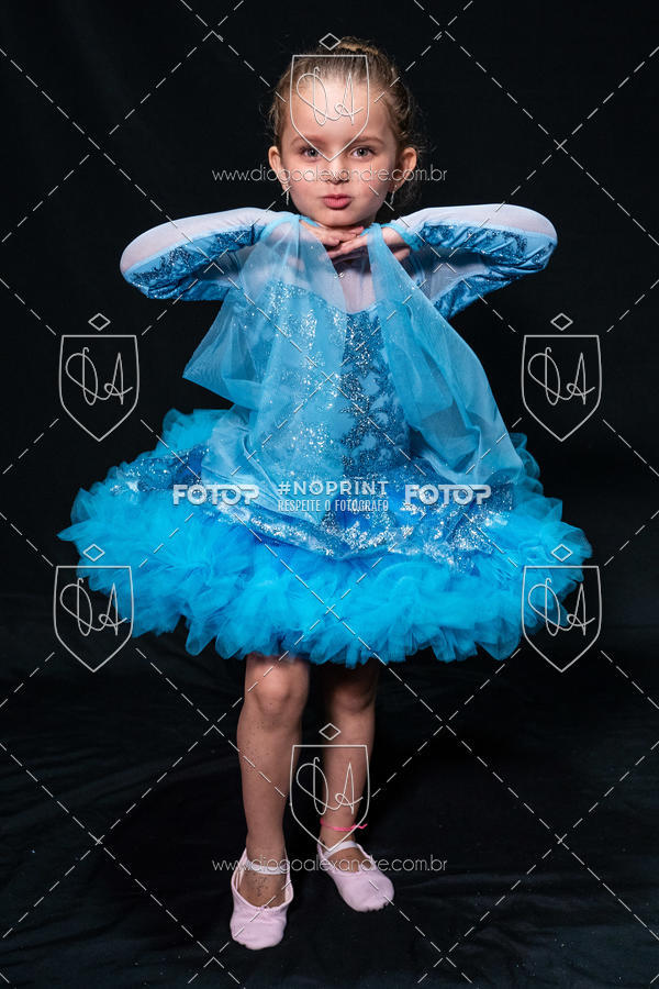 Buy your photos of the eventBelieve New York 2018 on Fotop