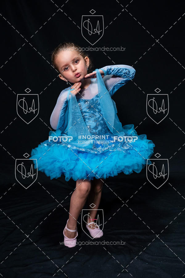 Buy your photos of the eventBelieve New York 2018 on Fotop