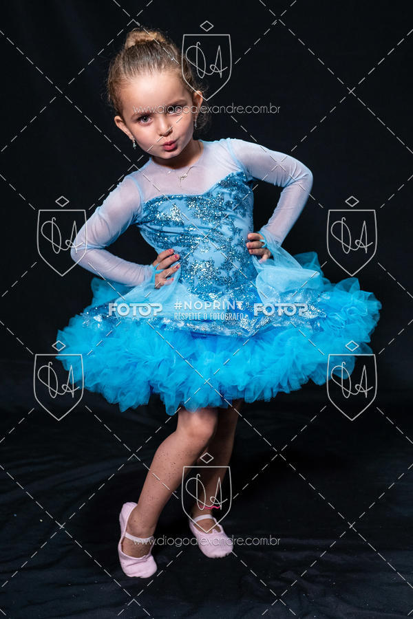 Buy your photos of the eventBelieve New York 2018 on Fotop