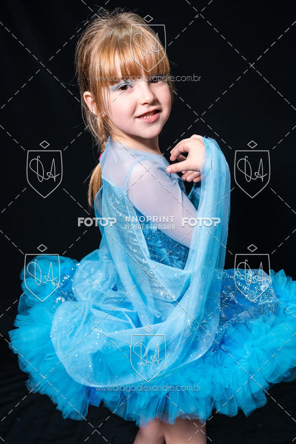 Buy your photos of the eventBelieve New York 2018 on Fotop