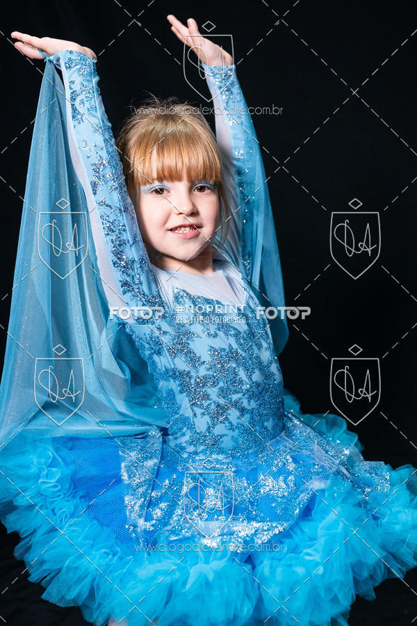 Buy your photos of the eventBelieve New York 2018 on Fotop