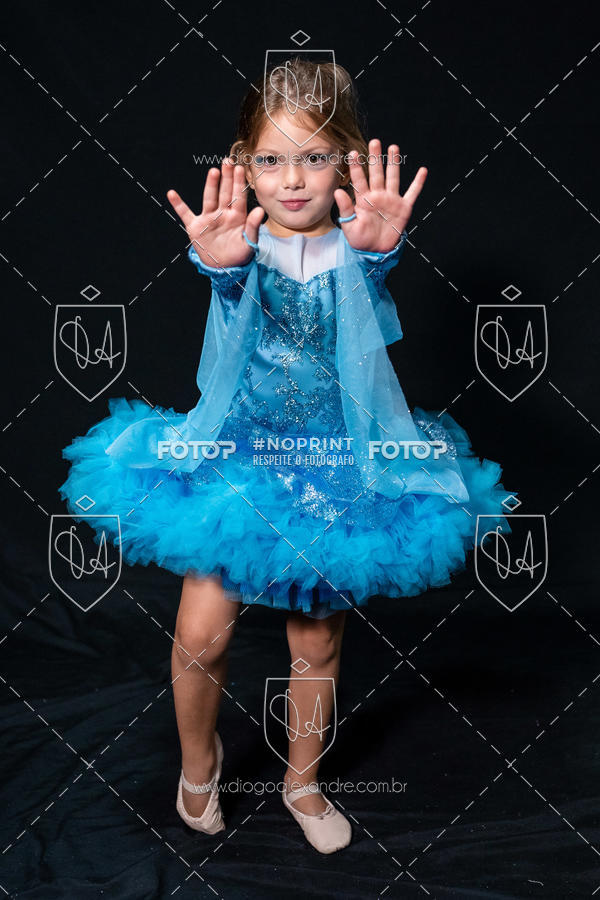 Buy your photos of the eventBelieve New York 2018 on Fotop