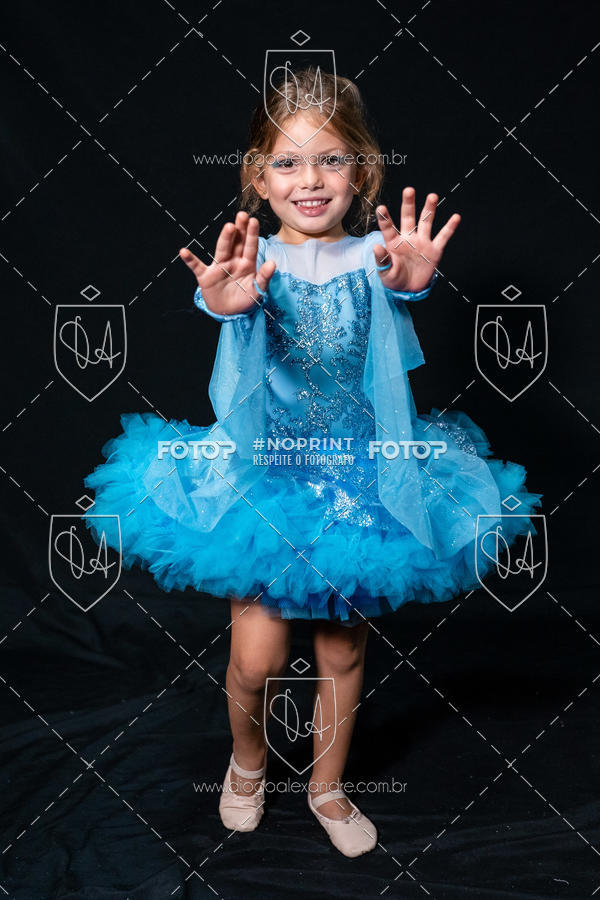 Buy your photos of the eventBelieve New York 2018 on Fotop