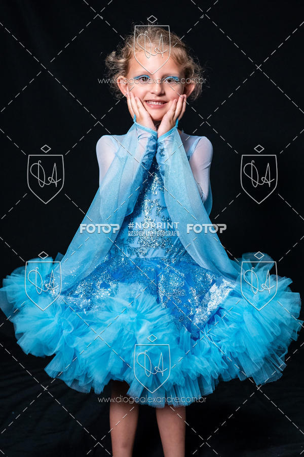 Buy your photos of the eventBelieve New York 2018 on Fotop