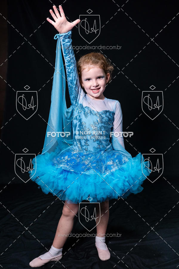 Buy your photos of the eventBelieve New York 2018 on Fotop