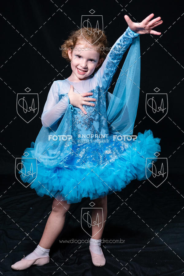 Buy your photos of the eventBelieve New York 2018 on Fotop